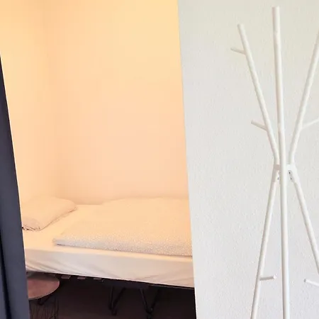 Modernes In Troisdorf-spich Mit Balkon Apartment *